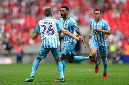 拜仁8-2狂胜巴萨